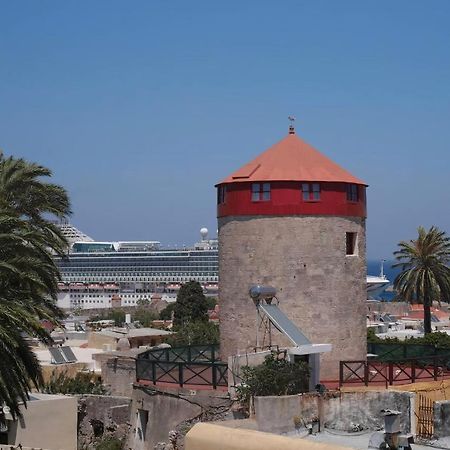 A Medieval Windmill Tower With Magnificent View Rhodes City Exteriér fotografie