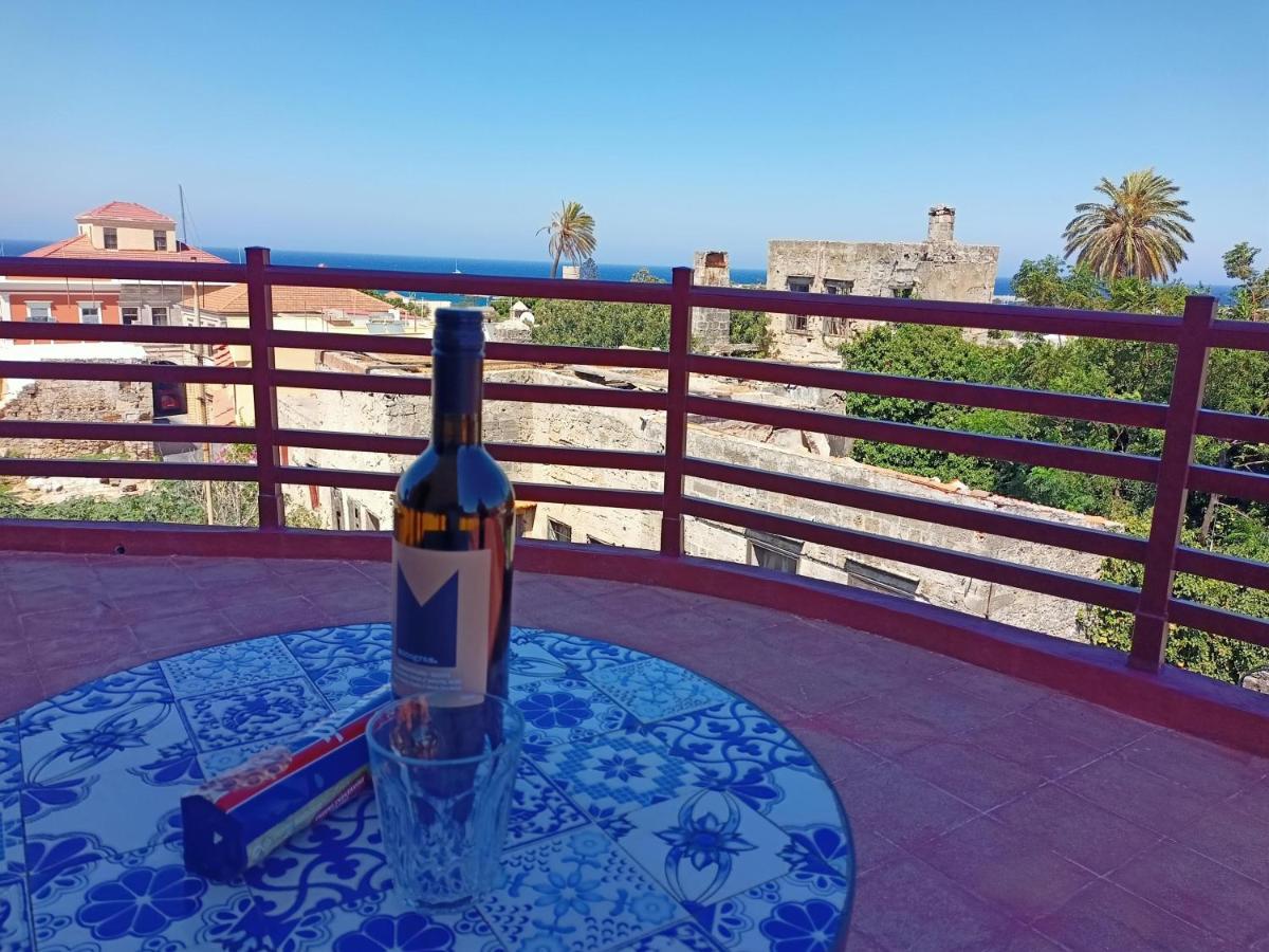 A Medieval Windmill Tower With Magnificent View Rhodes City Exteriér fotografie
