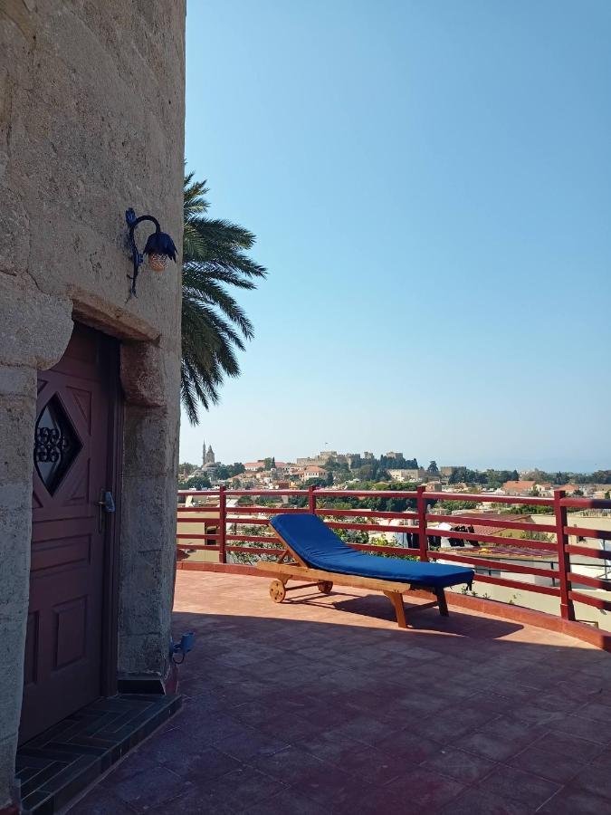 A Medieval Windmill Tower With Magnificent View Rhodes City Exteriér fotografie